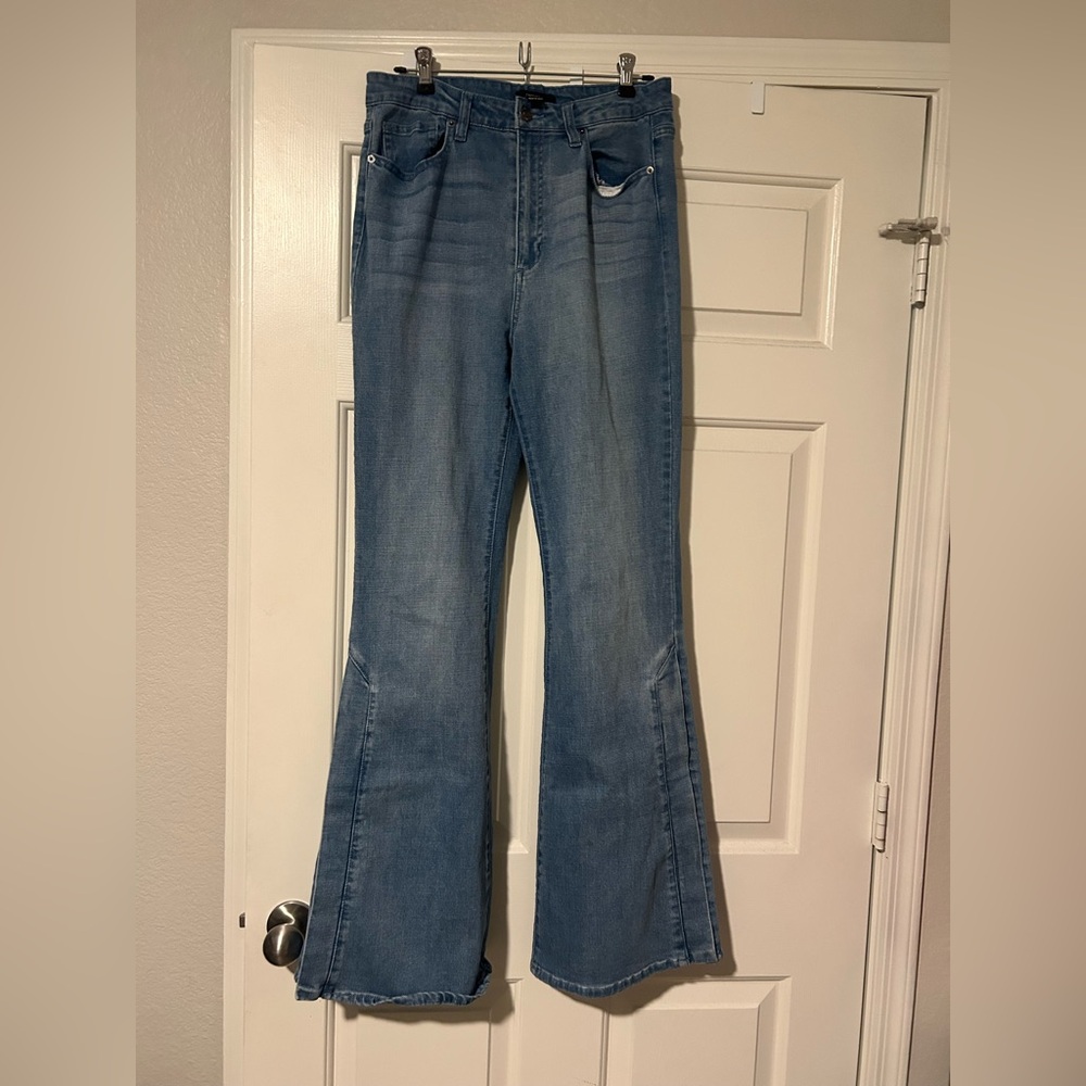 High waisted flare